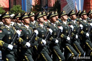 壕过……广州队3外援年薪总和120万元，2019年高拉特年薪1.2亿元